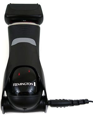 Remington Smart Edge XF8700 Hyper Series Electric shaver charging battery on charging stand