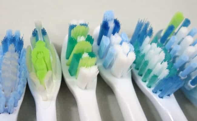 Comparison of Philips Sonicare toothbrush head bristles