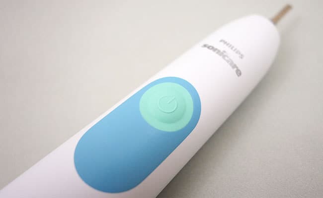 Philips Sonicare 2 Series Plaque Control close up on power button